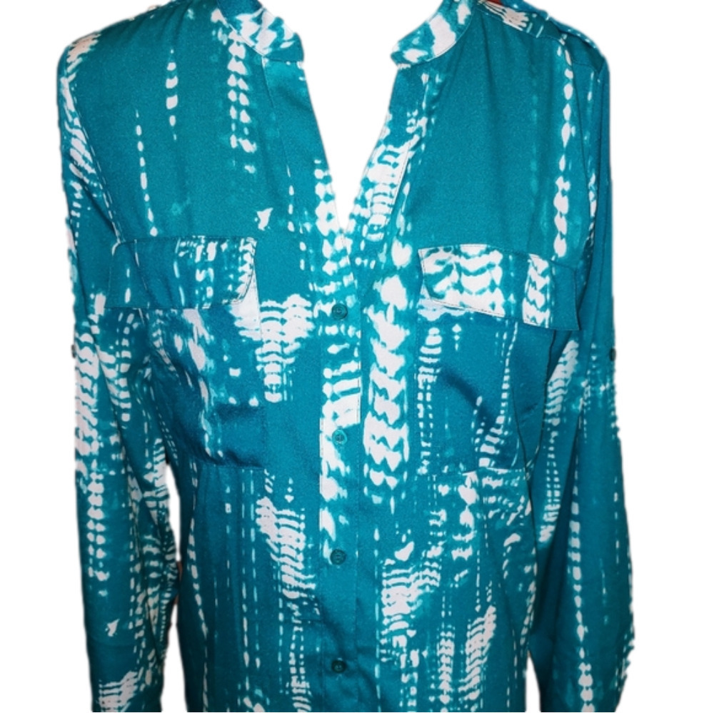NWT Calvin Klein Button Shirt S